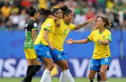 Brasil começa Copa do Mundo com vitória