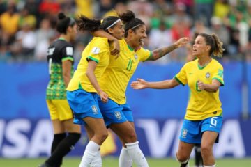 Brasil começa Copa do Mundo com vitória